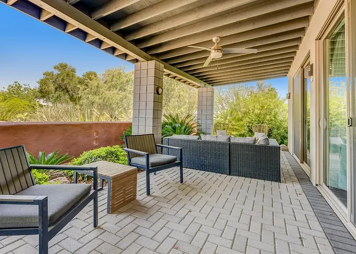Slice Of Paradise * Scottsdale